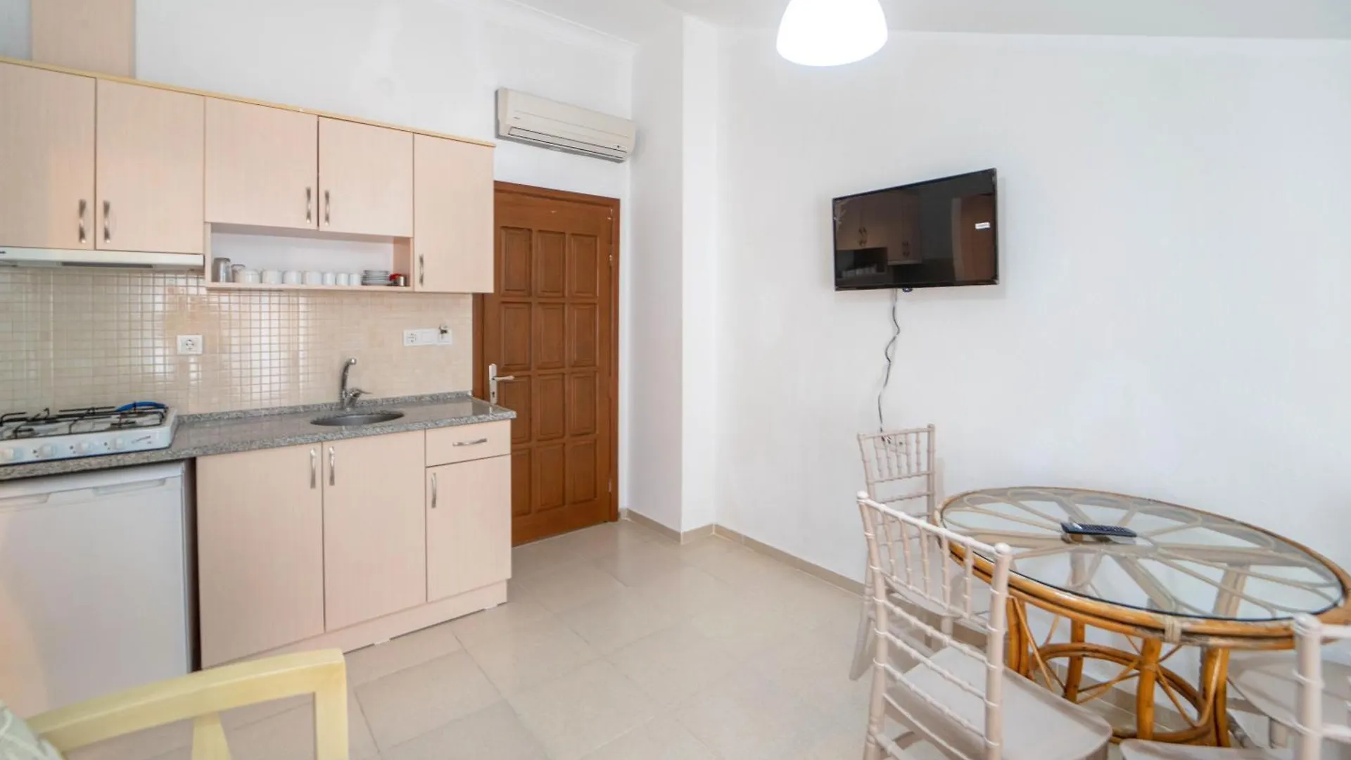 Suzanne Hotel & Restaurant Fethiye 0*,