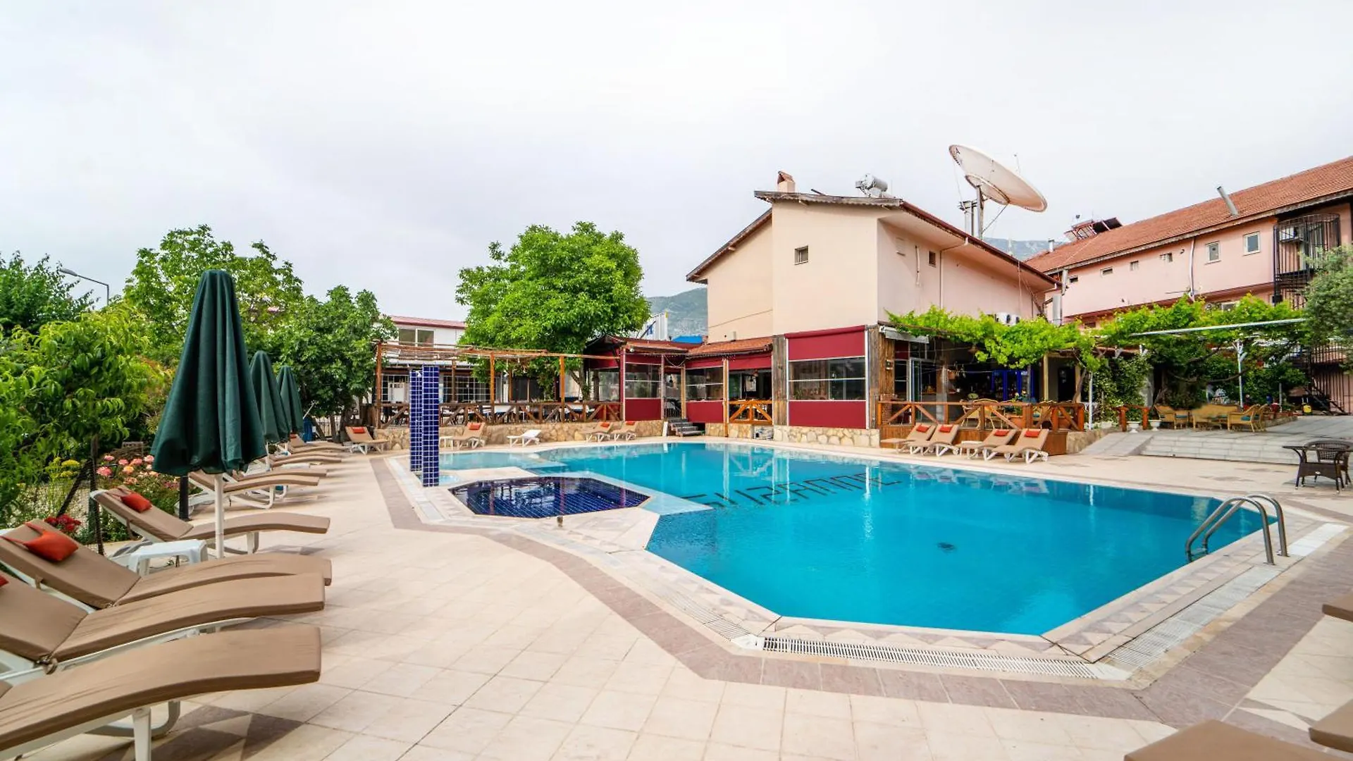 Suzanne Hotel & Restaurant Fethiye